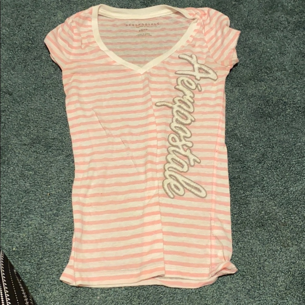 Aeropostale v neck